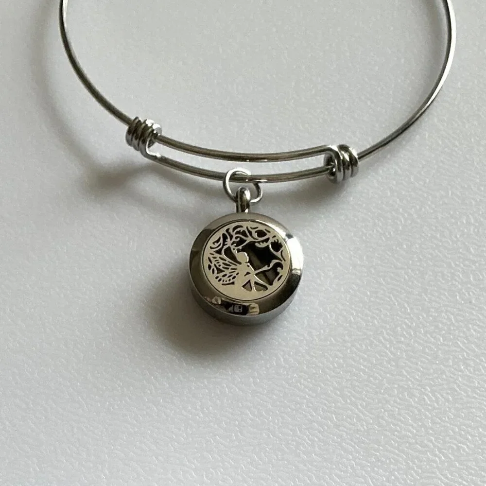 AROMATHERAPY FAIRY ESSENTIAL OIL DIFFUSER BANGLE BRACLET CHARM LOCKET
